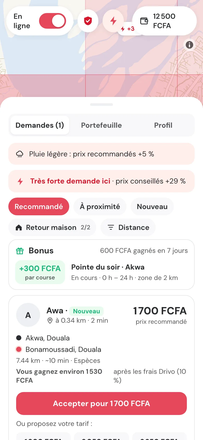 Carte de la demande : quartiers en forte demande colorés et conseil de déplacement.