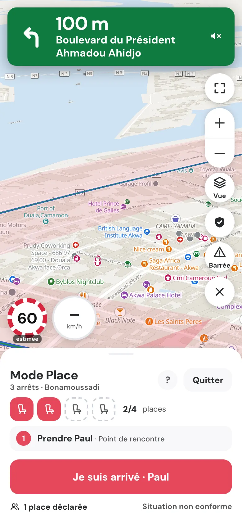 Drivo Pro en Mode Place : 2 places occupées sur 4, prochaine étape « Prendre Paul » au point de rencontre, bouton « Je suis arrivé » et lien « Situation non conforme ».